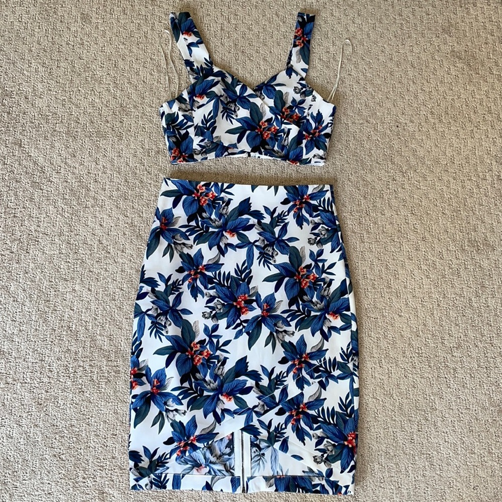 Two Piece Set